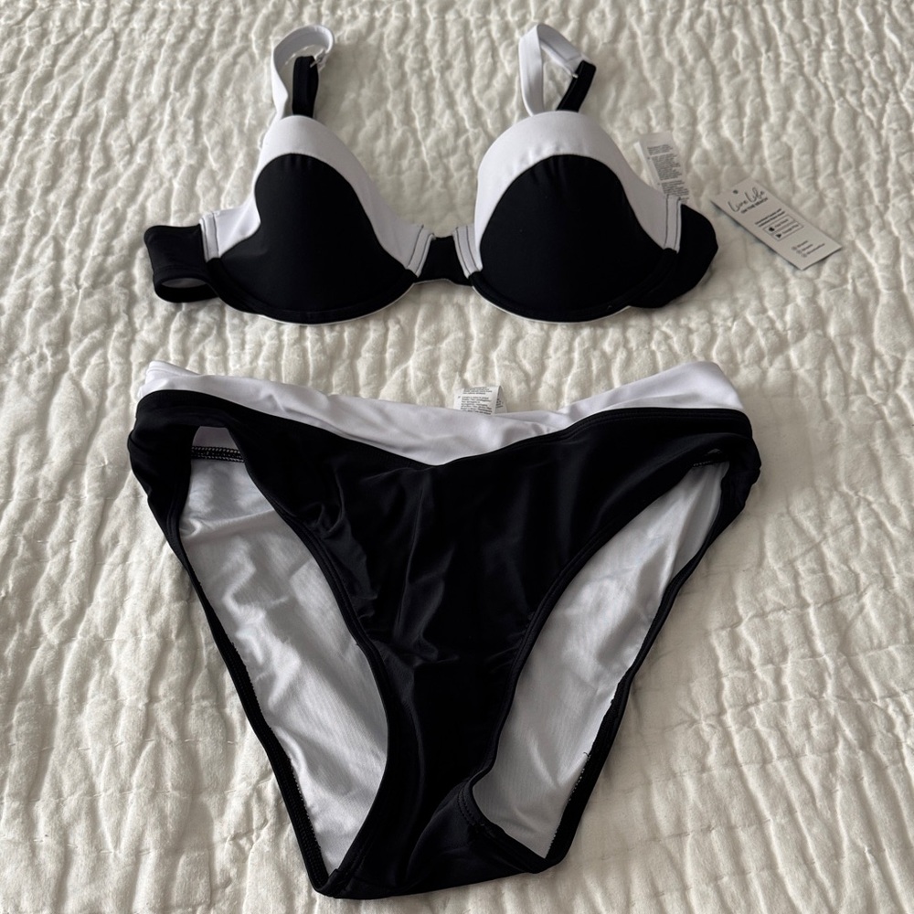 BRAND NEW Cupshe Black and White Bikini Set